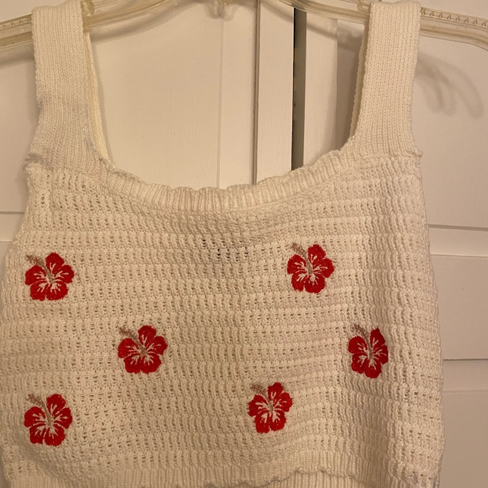 Wild fable xs white and red crochet tank top